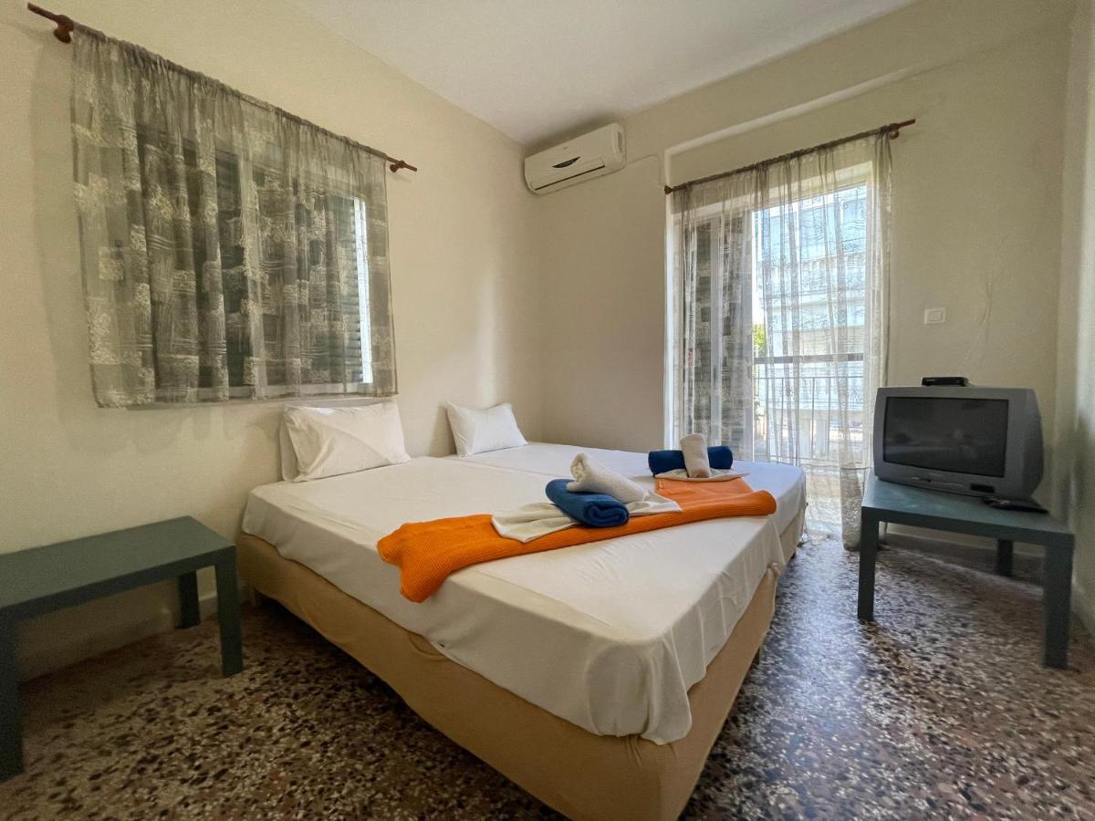 Villa California Paralia Dionisiou Extérieur photo